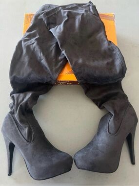 Women's Tall Over-the-Knee Platform Heeled Shoes Size 8.5